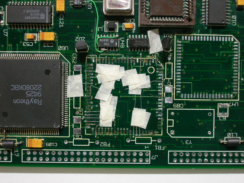 Carte Digital Broadcaster Elite en cours de réparation.